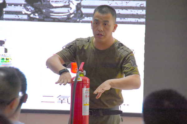 爱体育平台防雷开展消防培训学习